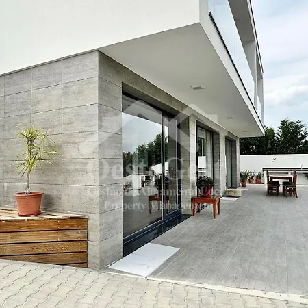 Casa Magnolia Villa Matas (Lisbon)