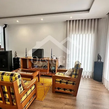 Casa Magnolia Villa Matas (Lisbon)