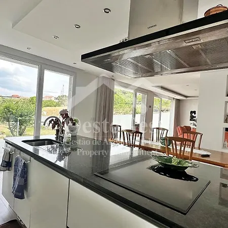 Casa Magnolia Villa Matas (Lisbon)